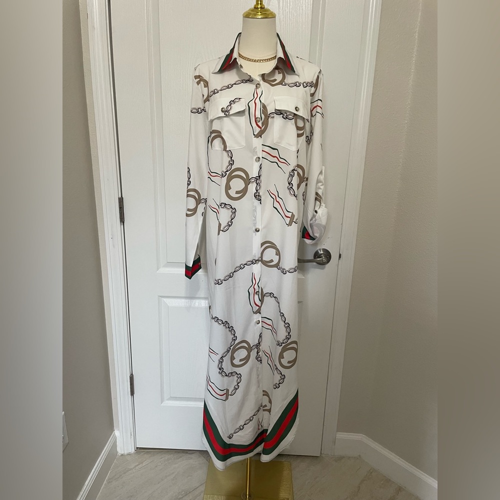 NWOT Stylish Chain Print Shirt Dress